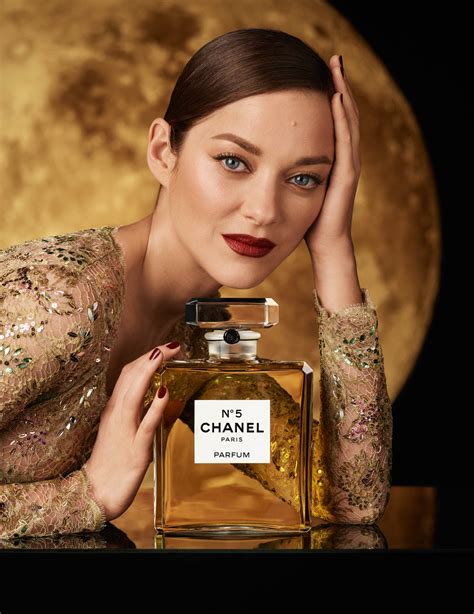 chanel no.5 cm 女優|「シャネル N°5」の新ミューズに仏女優マリオン・コティヤール .